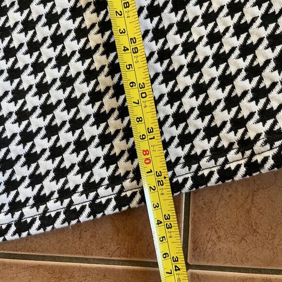 Elegant Black and White Houndstooth Mini Dress - Picture 8 of 13